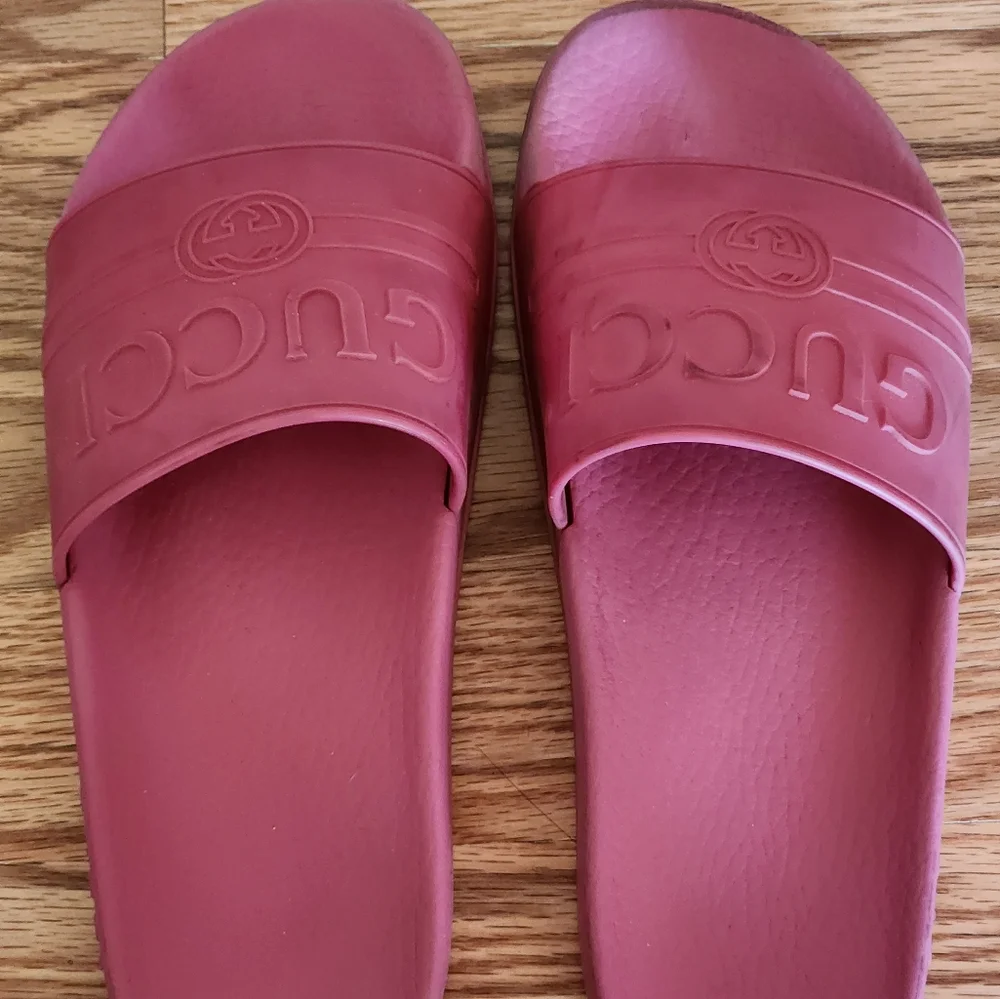 Gucci Pink Slide Sandals - Picture 12 of 15